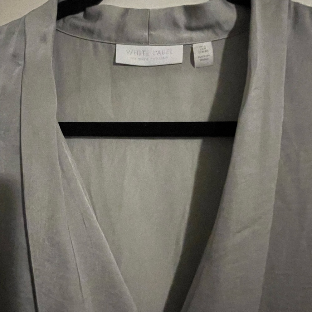 White Label Rofa Fashion Silver Drape Top - Picture 4 of 4